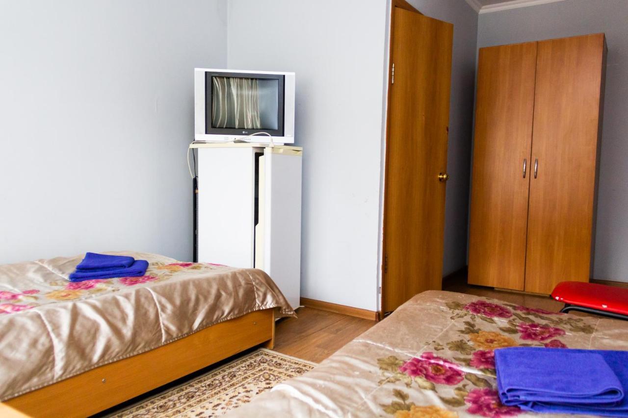 Hotel Tahar Almaty Exterior photo